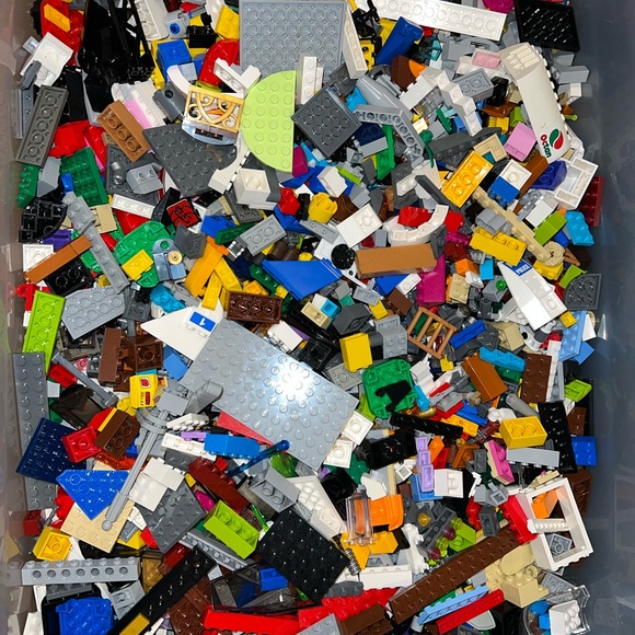 4.5lbs Genuine LEGO - Bulk Bricks Parts Pieces Lot - Choose Boy or Girl Box - Picture 3 of 11